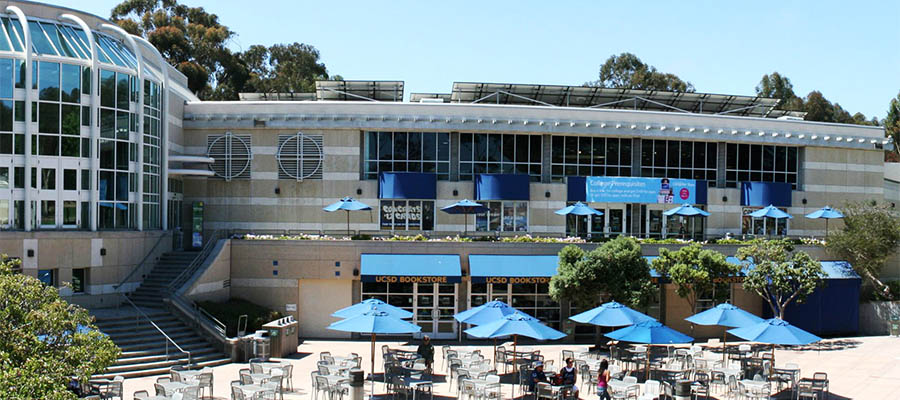 UC San Diego Bookstore exterior, Price Center Plaza